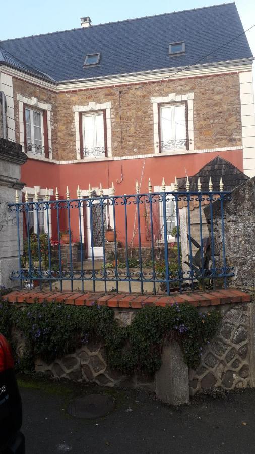 La villa d Iska Souge-le-Ganelon Exteriör bild